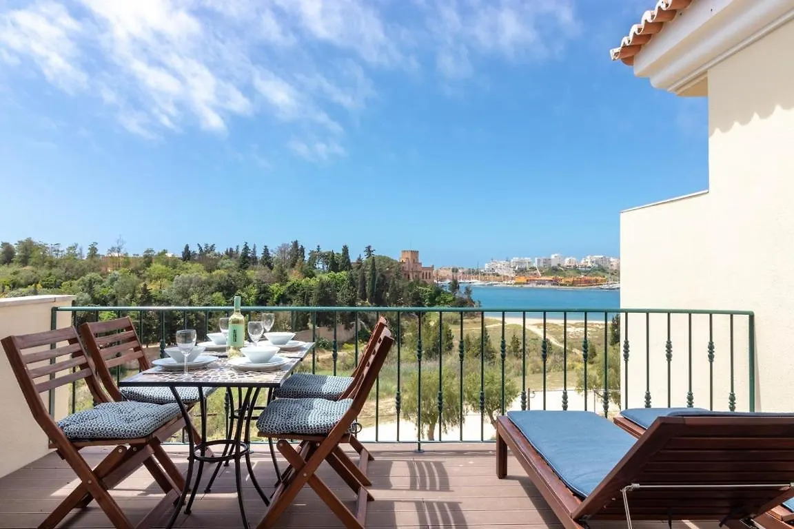 Holiday home Front Line Townhouse N 9 In Ferragudo Sea Views Villa