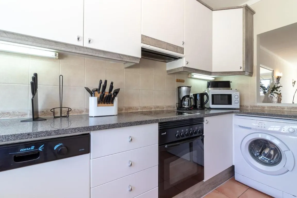 Front Line Townhouse N 9 In Ferragudo Sea Views Villa 0*, Ferragudo (Faro)